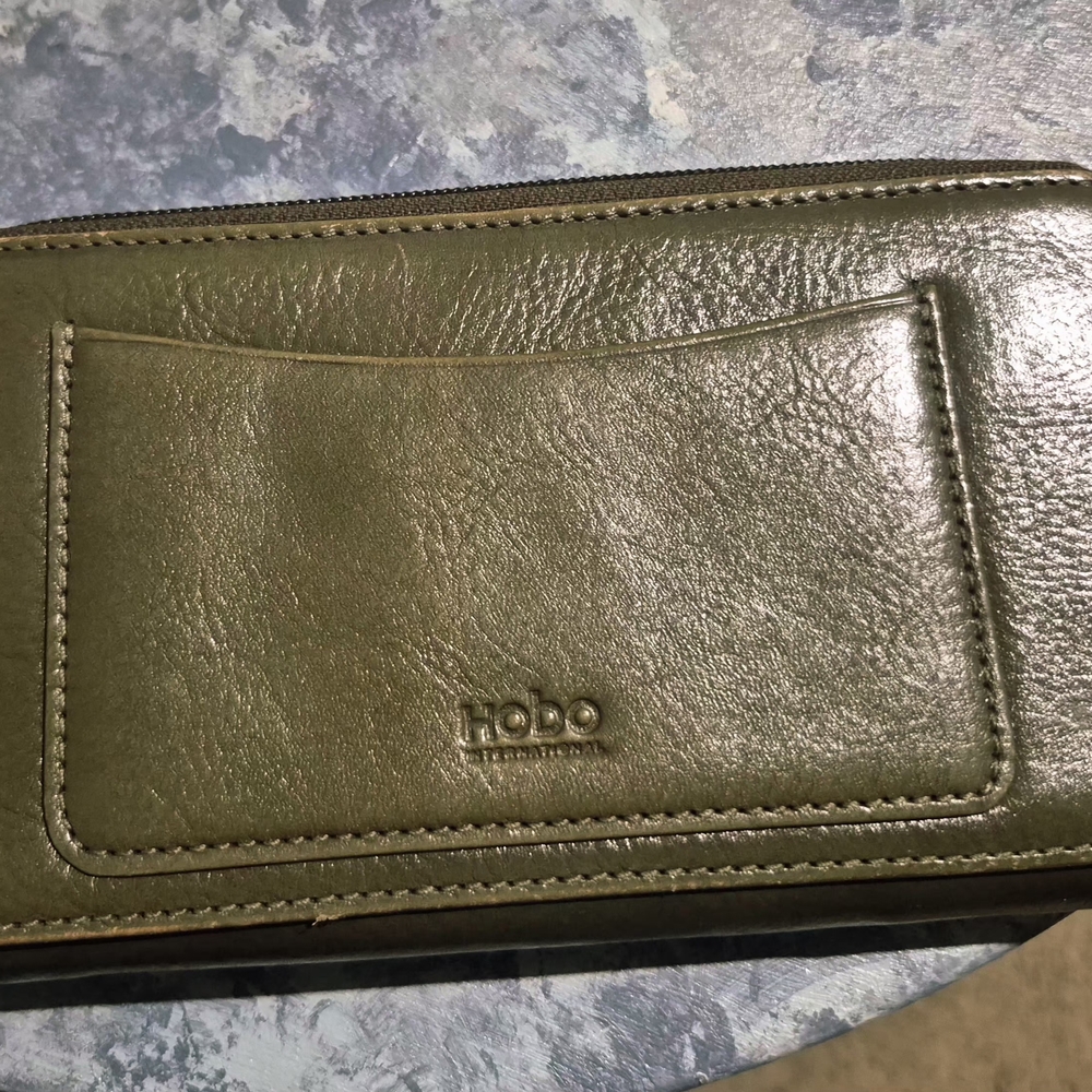 HOBO Olive Leather Accessory - Picture 3 of 8